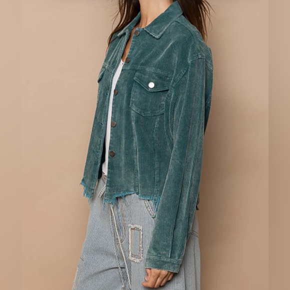 NWOT POL HUNTER GREEN BUTTON DOWN DISTRESSED HEM CORDUROY JACKET - Picture 5 of 8